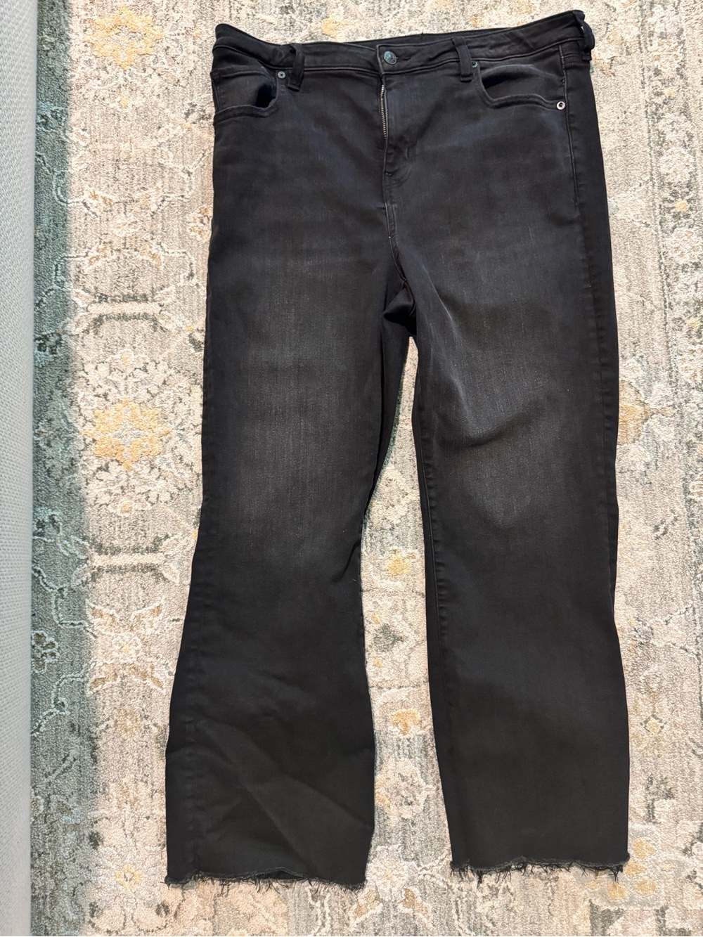 American Eagle Outfitters High-Rise Black Jeans